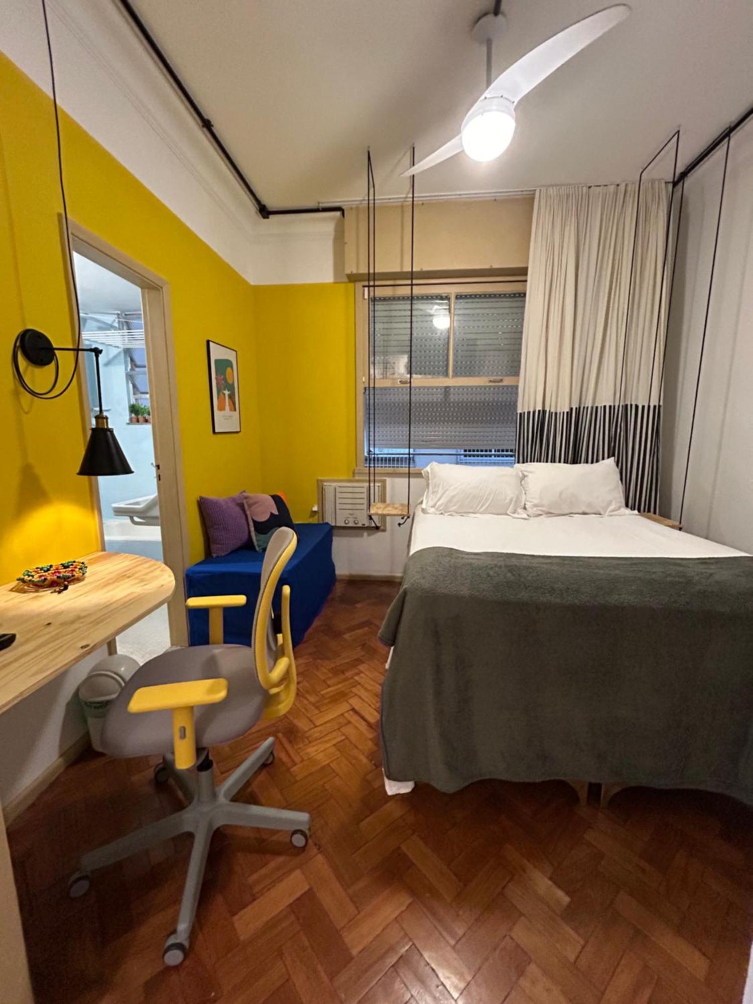 Pe Na Areia Na Quadra Copacabana Localizacao Rio Wifi 100mb Río de Janeiro