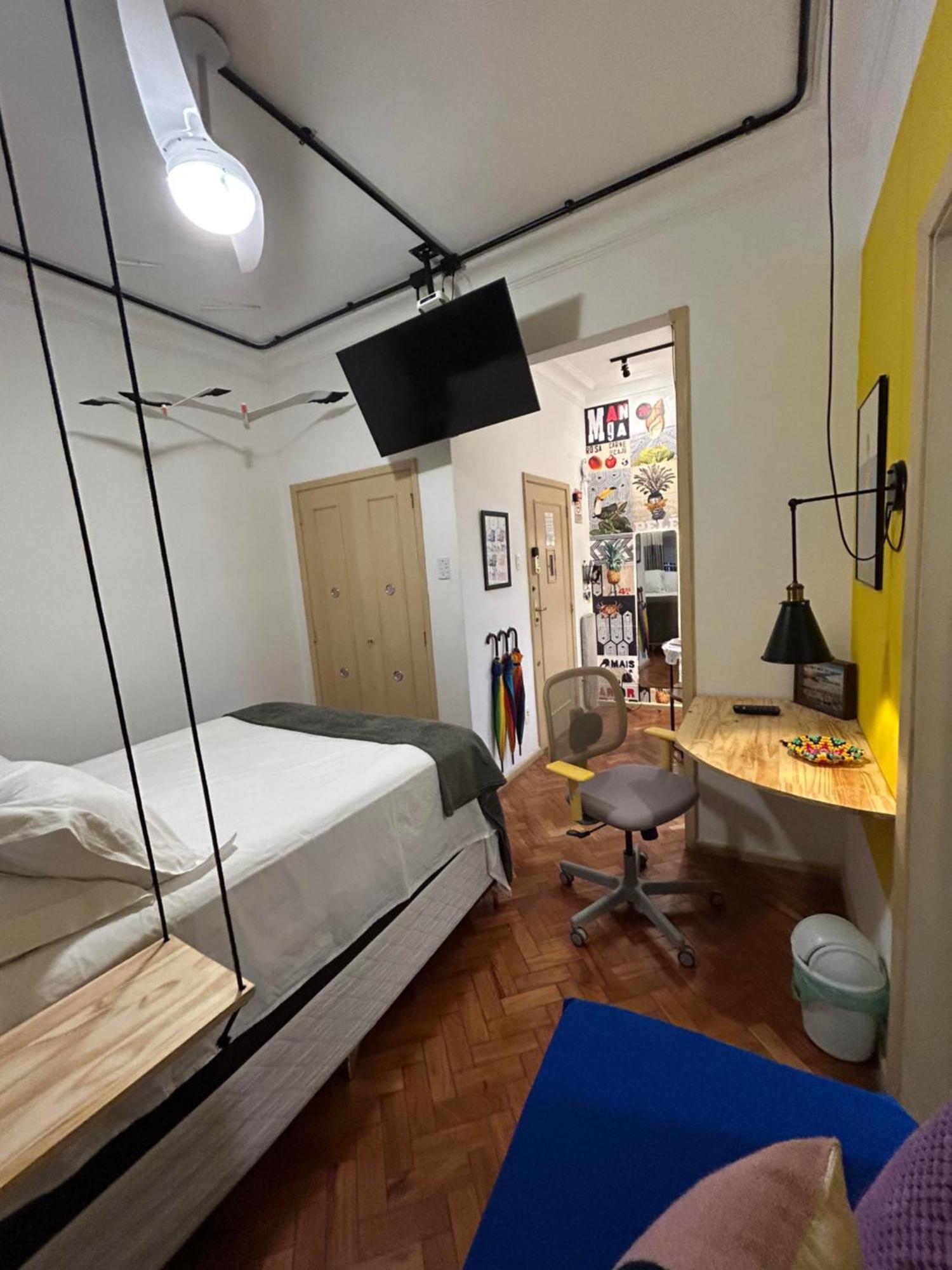 Pe Na Areia Na Quadra Copacabana Localizacao Rio Wifi 100mb Apartamento
