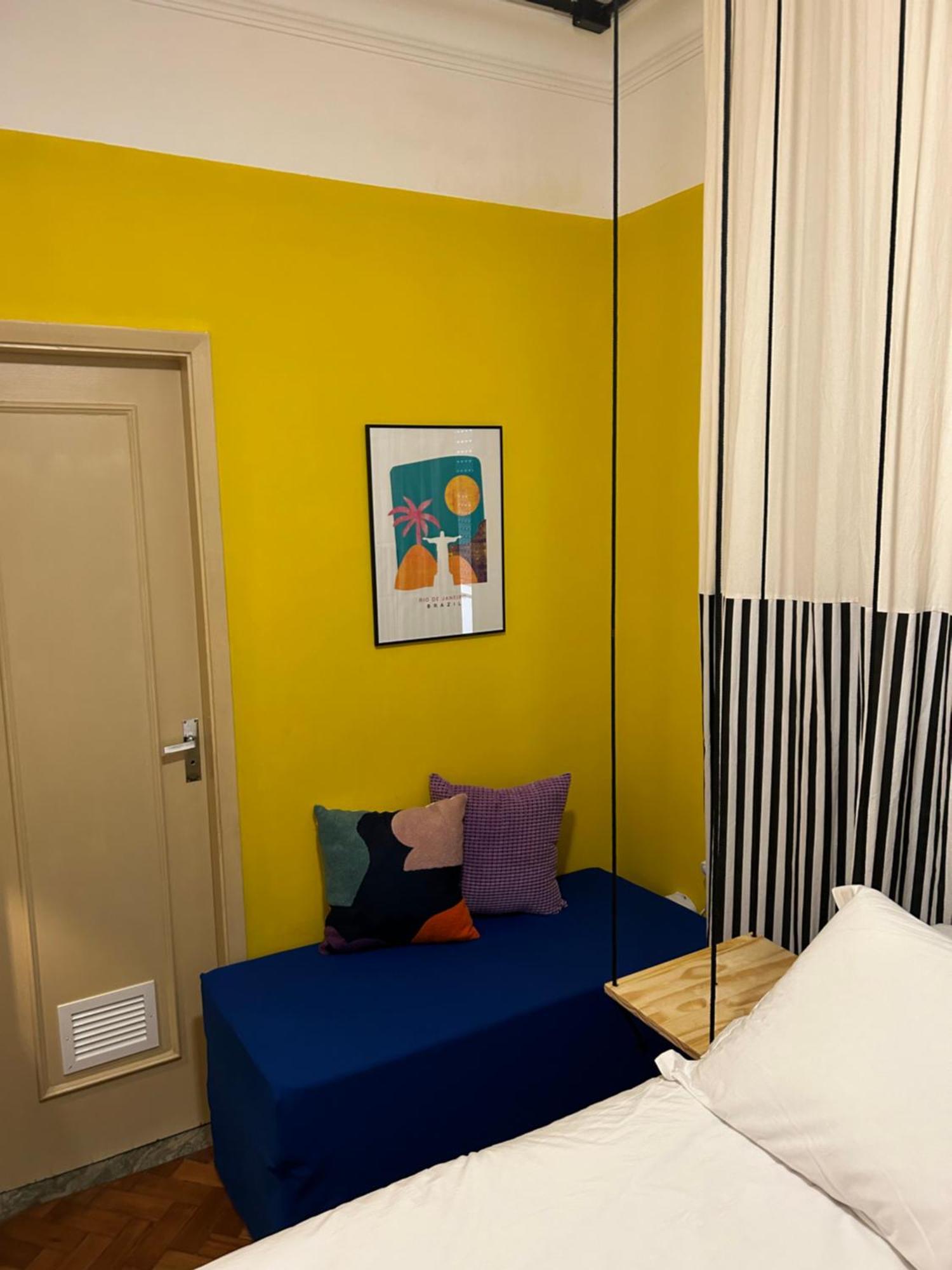 Apartamento Pe Na Areia Na Quadra Copacabana Localizacao Rio Wifi 100mb