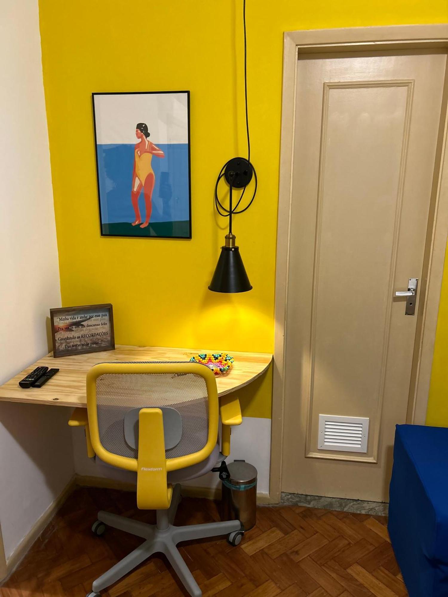 Pe Na Areia Na Quadra Copacabana Localizacao Rio Wifi 100mb Apartment