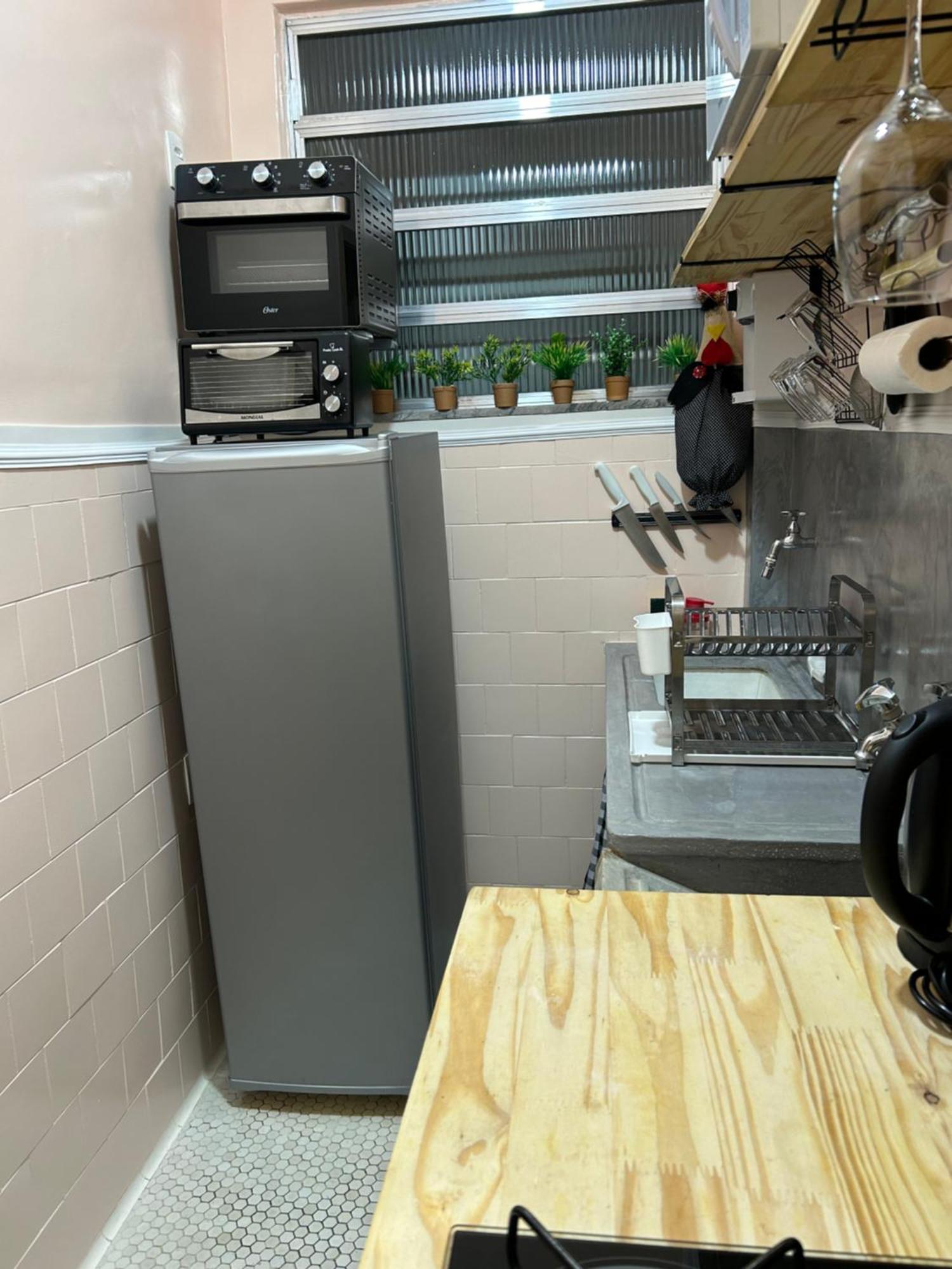 Apartamento Pe Na Areia Na Quadra Copacabana Localizacao Rio Wifi 100mb
